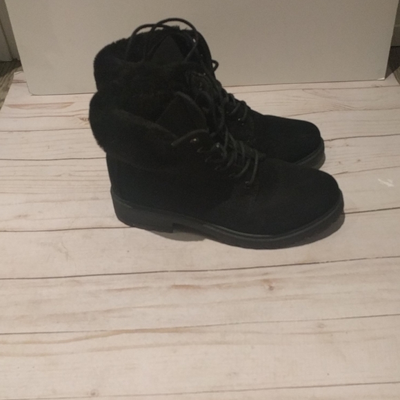 🍀Faux leather boots by Wild diva 🌺🌺 - Picture 1 of 8